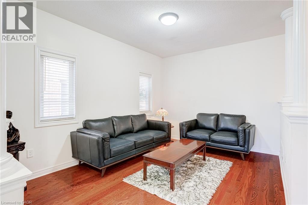 37 DENIM Drive, Brampton, Ontario, L6P2R3 — Photo 17