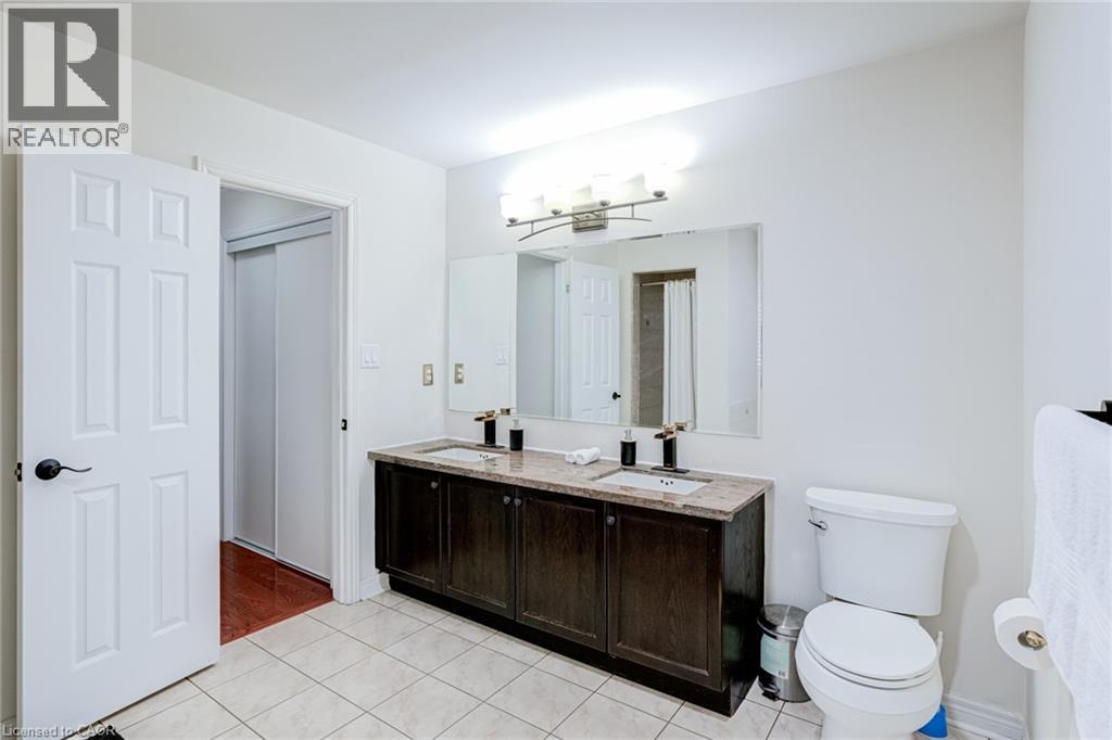 37 DENIM Drive, Brampton, Ontario, L6P2R3 — Photo 24