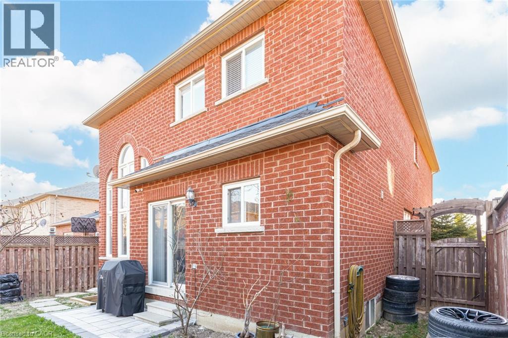 37 DENIM Drive, Brampton, Ontario, L6P2R3 — Photo 48