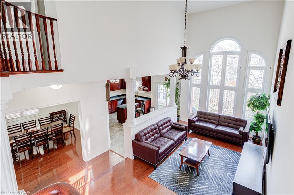 37 DENIM Drive, Brampton, Ontario, L6P2R3 — Photo 5