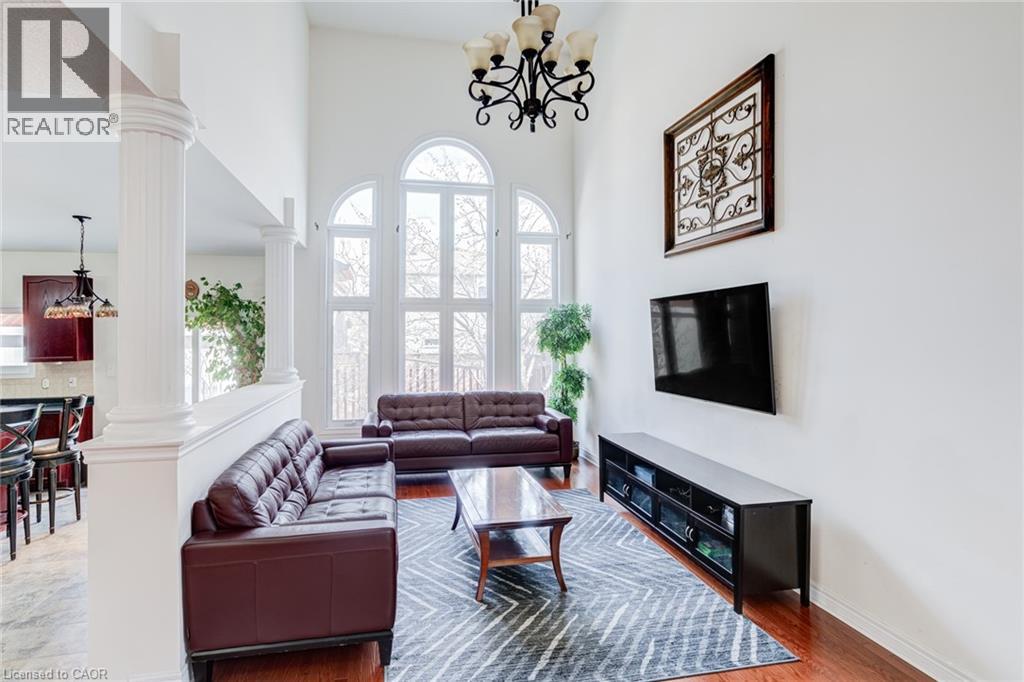 37 DENIM Drive, Brampton, Ontario, L6P2R3 — Photo 9