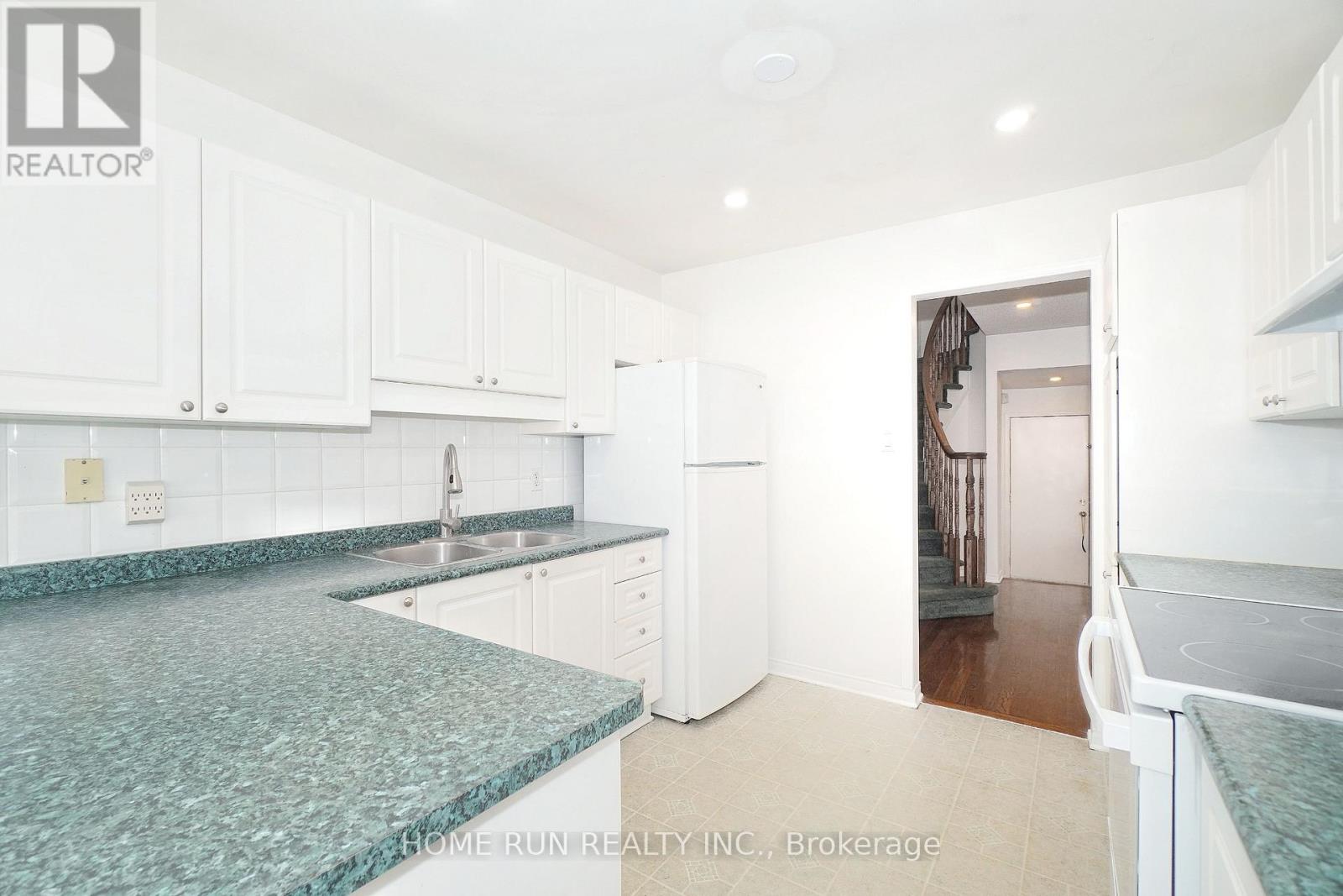 9 ANGUS DRIVE, Ottawa, Ontario, K2L4E6 — Photo 12