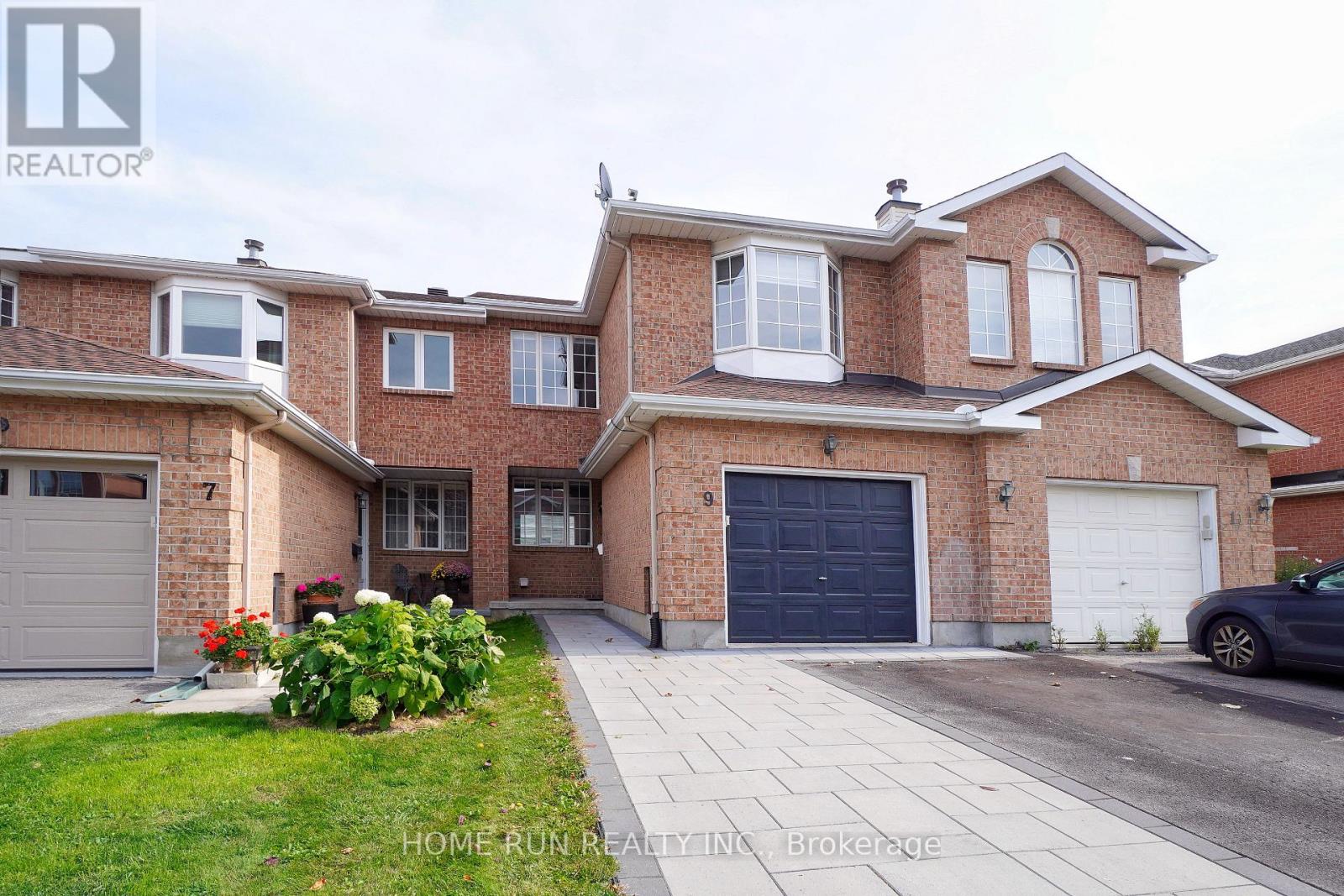 9 ANGUS DRIVE, Ottawa, Ontario, K2L4E6 — Photo 2
