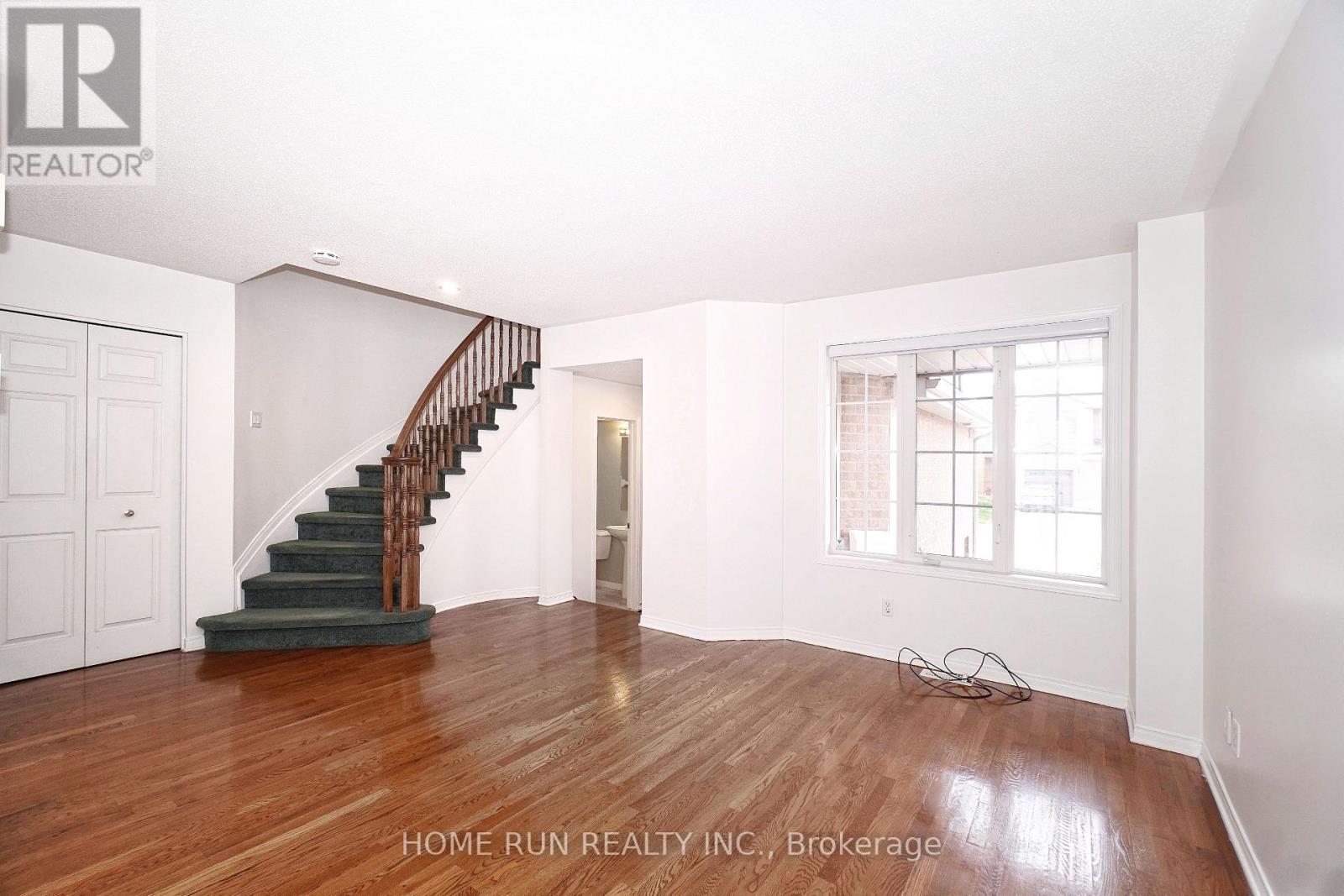 9 ANGUS DRIVE, Ottawa, Ontario, K2L4E6 — Photo 8