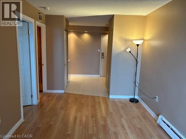 30 SUMMIT Avenue Unit# 604, Hamilton, Ontario, L8V2R8 — Photo 8