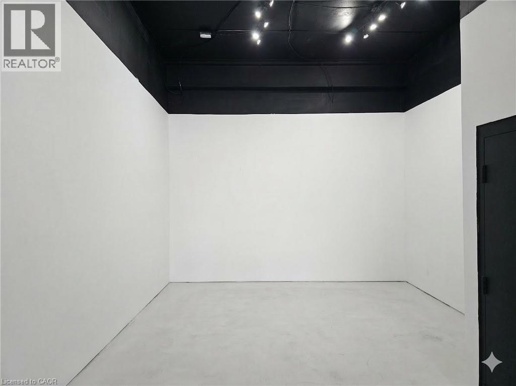 529 CONCESSION Street Unit# 2, Hamilton, Ontario, L8V1A7 — Photo 5