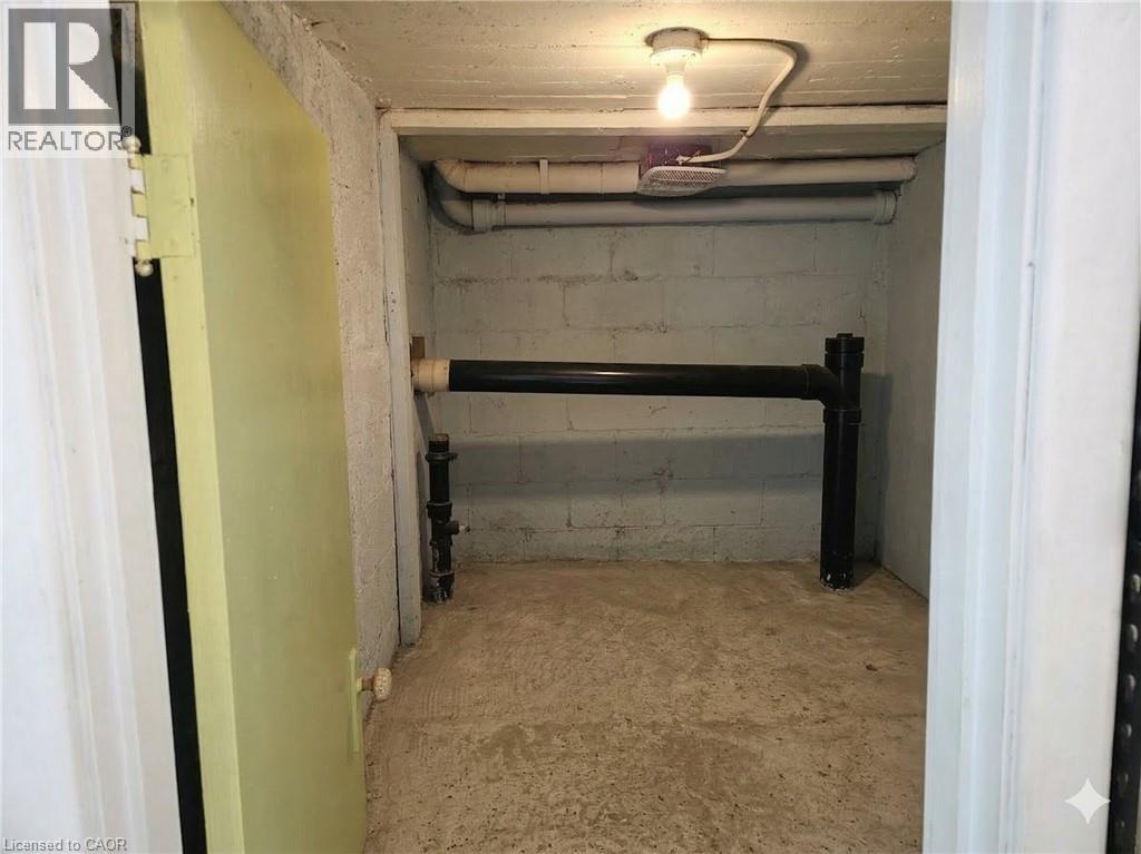 529 CONCESSION Street Unit# 2, Hamilton, Ontario, L8V1A7 — Photo 7