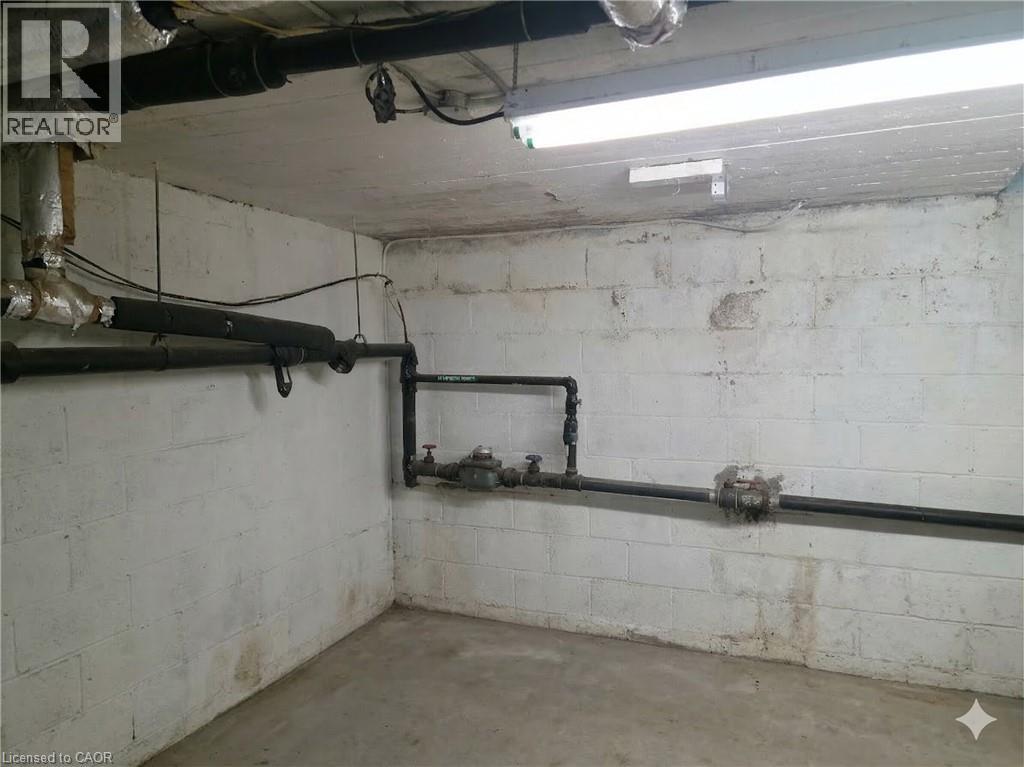 529 CONCESSION Street Unit# 2, Hamilton, Ontario, L8V1A7 — Photo 8