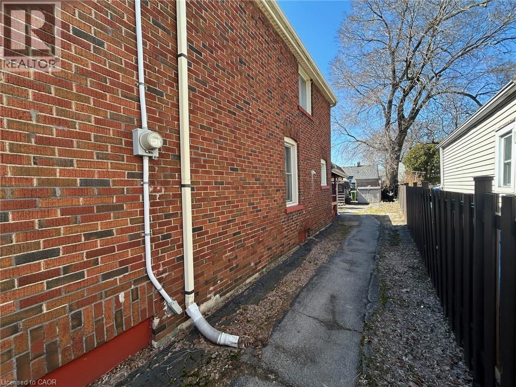 72 EAST 32ND Street, Hamilton, Ontario, L8V2R9 — Photo 3