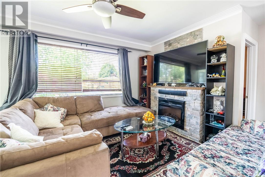 952 Lynwood Drive, Sudbury, Ontario, P3A3N4 — Photo 4