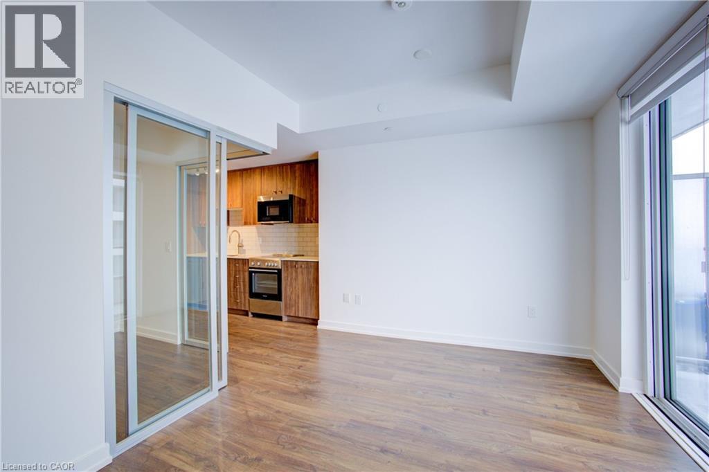 15 WELLINGTON Street NW Unit# 2705, Kitchener, Ontario, N3G0E4 — Photo 12