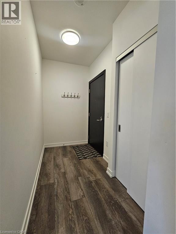 15 WELLINGTON Street Unit# 2002, Kitchener, Ontario, N2G2E6 — Photo 2