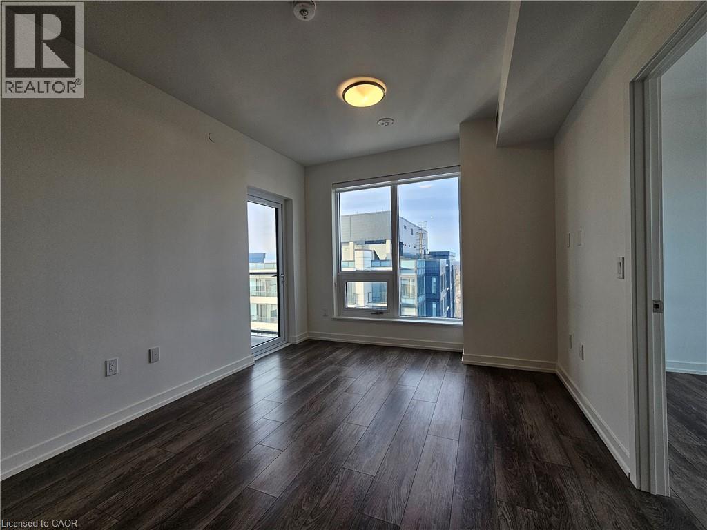 15 WELLINGTON Street Unit# 2002, Kitchener, Ontario, N2G2E6 — Photo 4