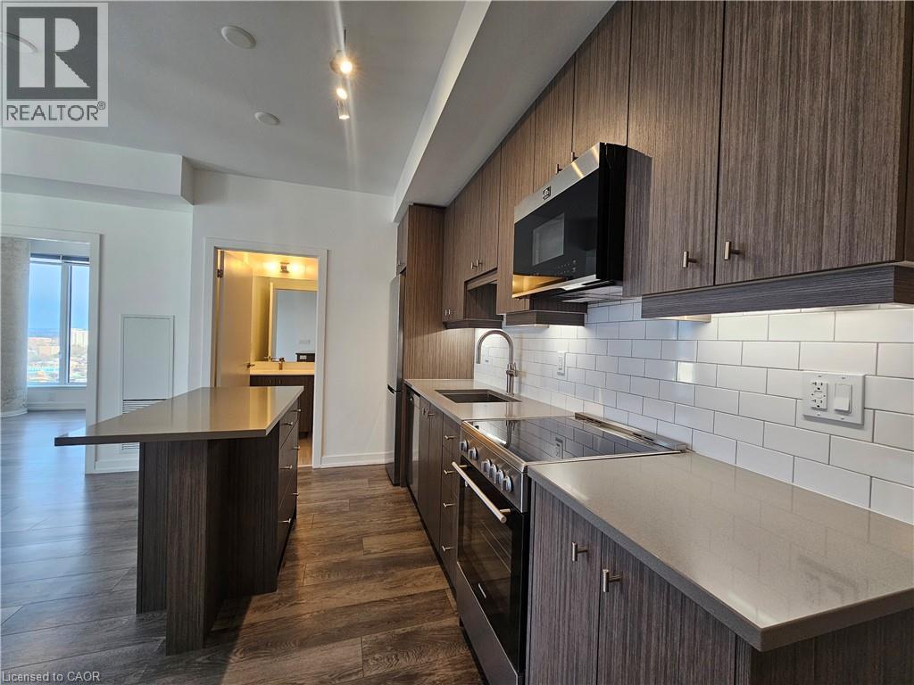 15 WELLINGTON Street Unit# 2002, Kitchener, Ontario, N2G2E6 — Photo 9