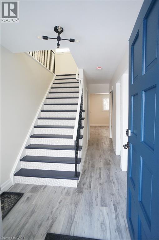 79 KORTRIGHT Road W, Guelph, Ontario, N1G3B3 — Photo 2