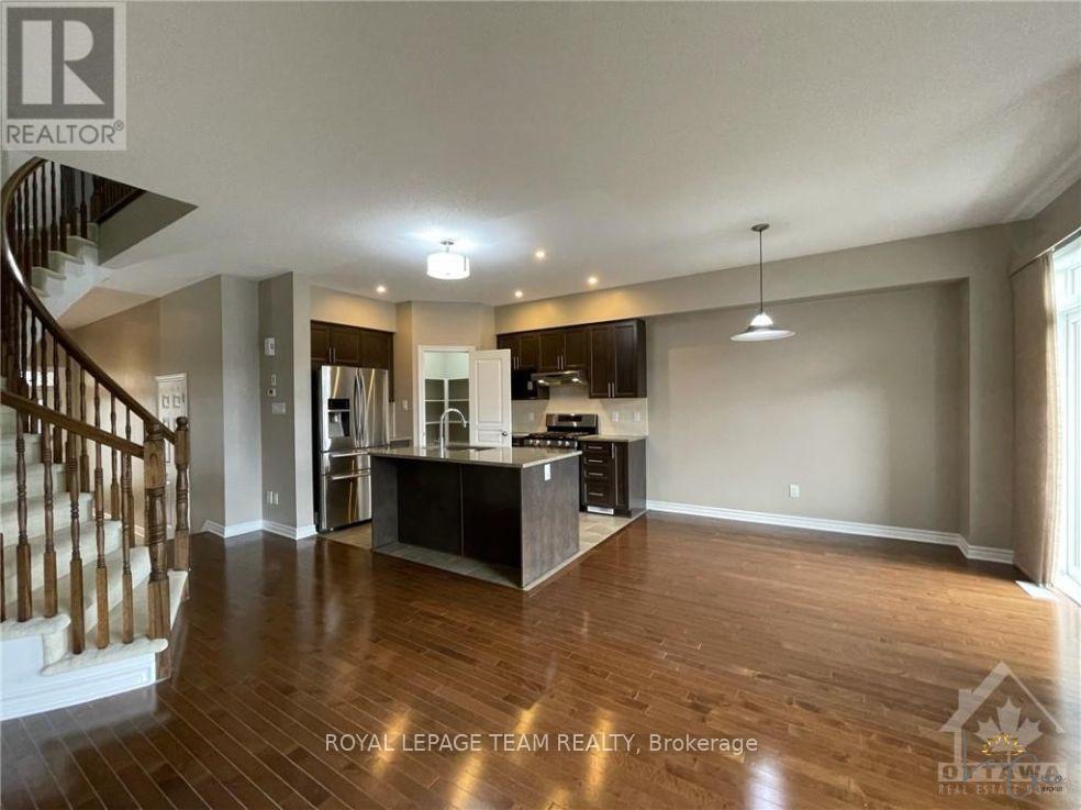 541 REMNOR AVENUE, Ottawa, Ontario, K2T0A5 — Photo 2