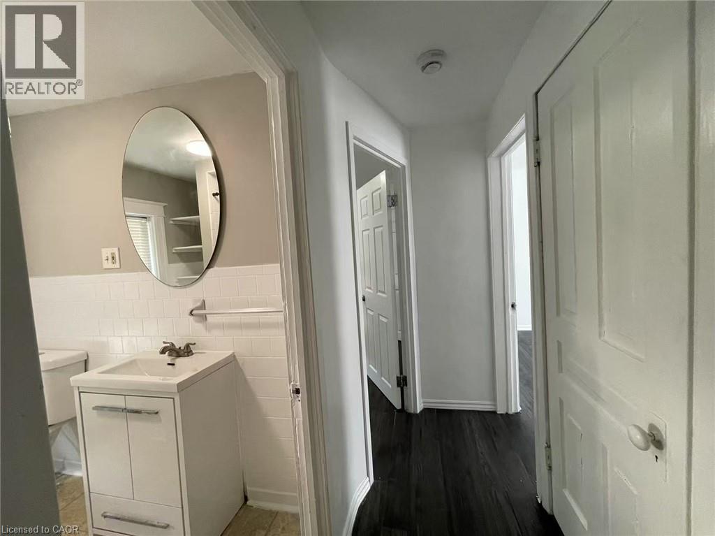 12 CARLETON Street N, Thorold, Ontario, L2V2A3 — Photo 15