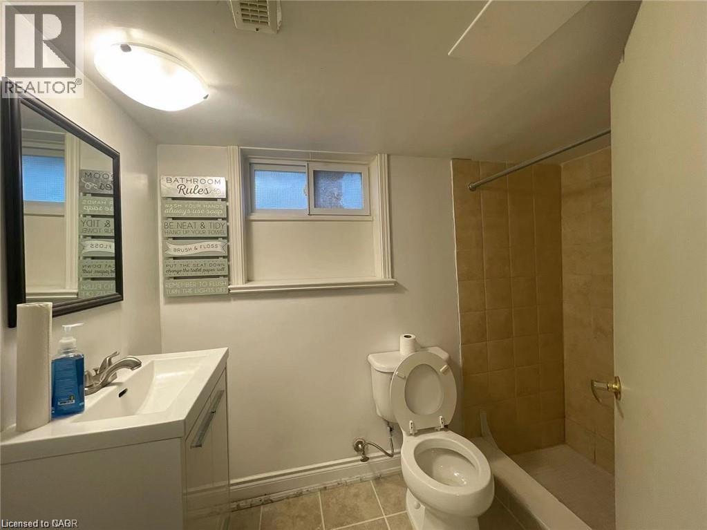 12 CARLETON Street N, Thorold, Ontario, L2V2A3 — Photo 26