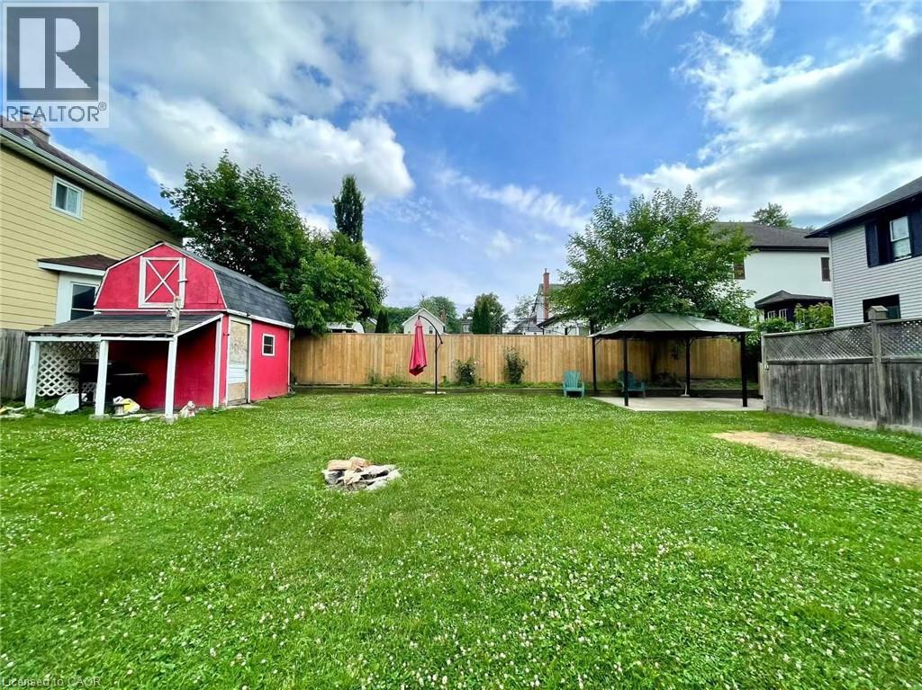 12 CARLETON Street N, Thorold, Ontario, L2V2A3 — Photo 4