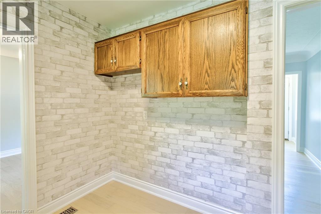 31 BRODICK Street, Hamilton, Ontario, L8S3E3 — Photo 12