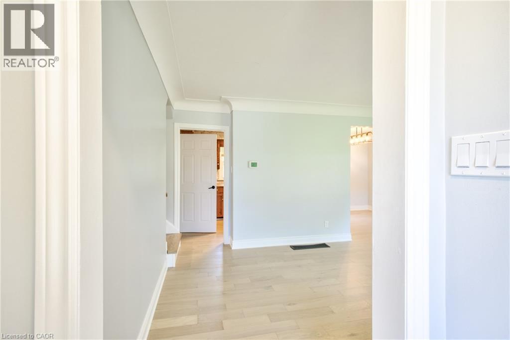 31 BRODICK Street, Hamilton, Ontario, L8S3E3 — Photo 5