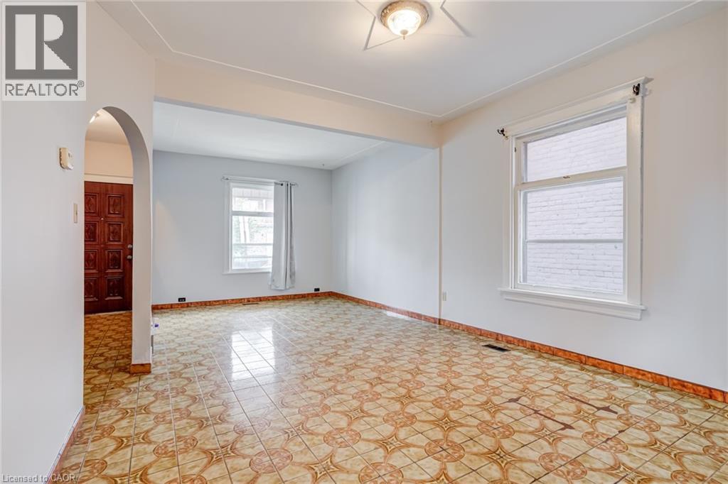 53 SHERMAN Avenue N, Hamilton, Ontario, L8L6M1 — Photo 10