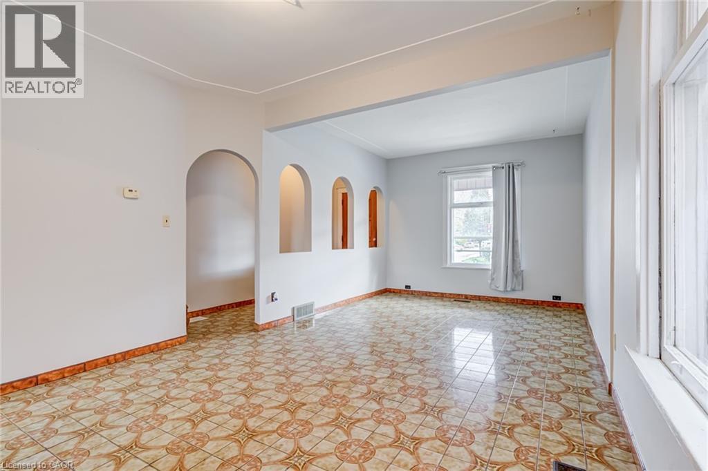 53 SHERMAN Avenue N, Hamilton, Ontario, L8L6M1 — Photo 9