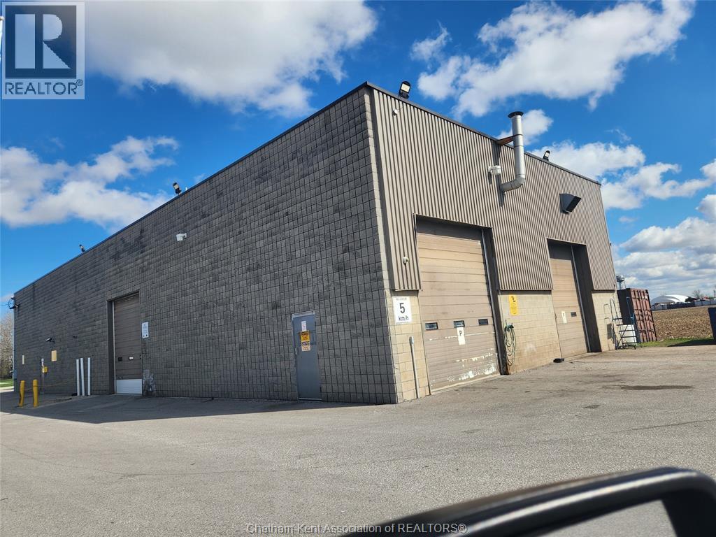 400 National ROAD Unit# A, Chatham, Ontario, N7M5J5 — Photo 2