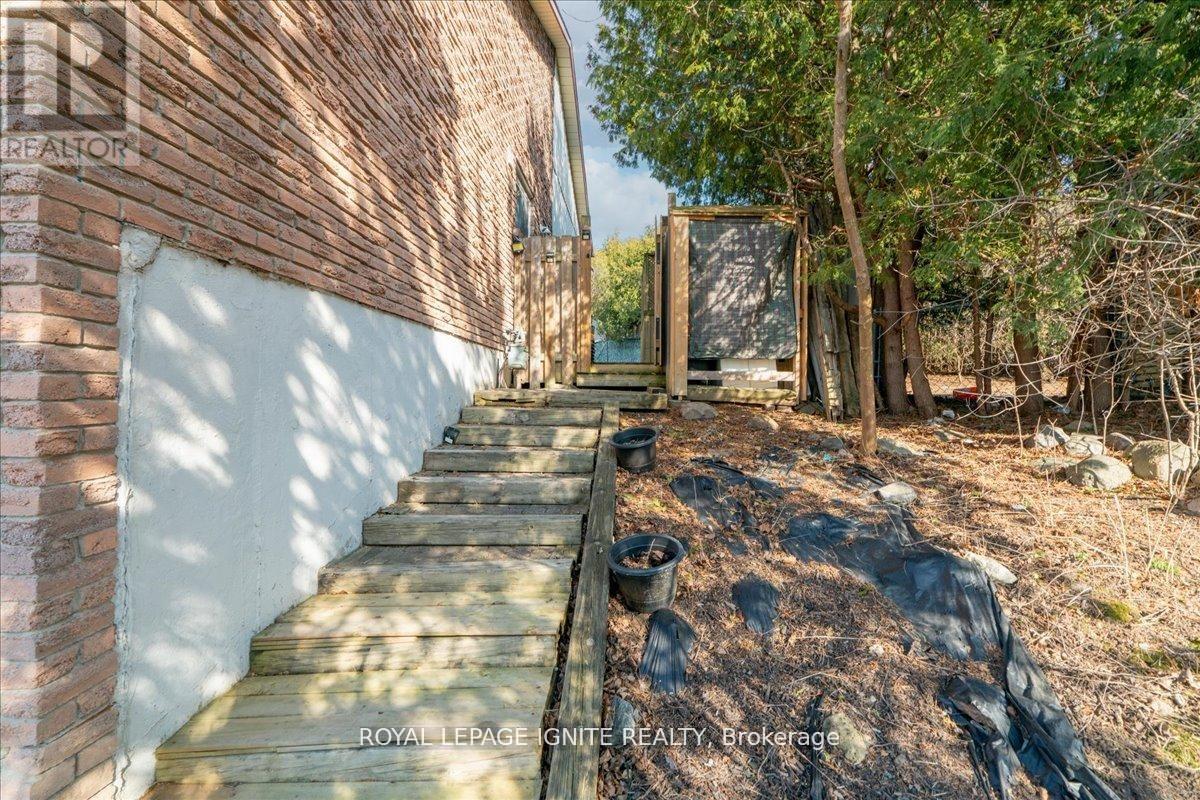 1389 PALMETTO DRIVE, Oshawa (Samac), Ontario, L1K1N1 — Photo 36