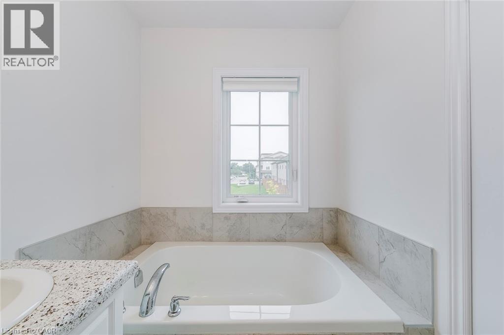 16 DAYMAN Drive, Ancaster, Ontario, L9K0J9 — Photo 12