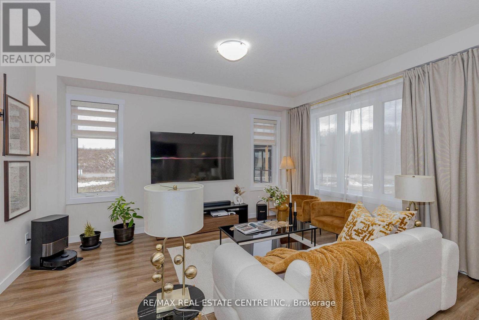 8 MOON CRESCENT, Cambridge, Ontario, N1S0C4 — Photo 15