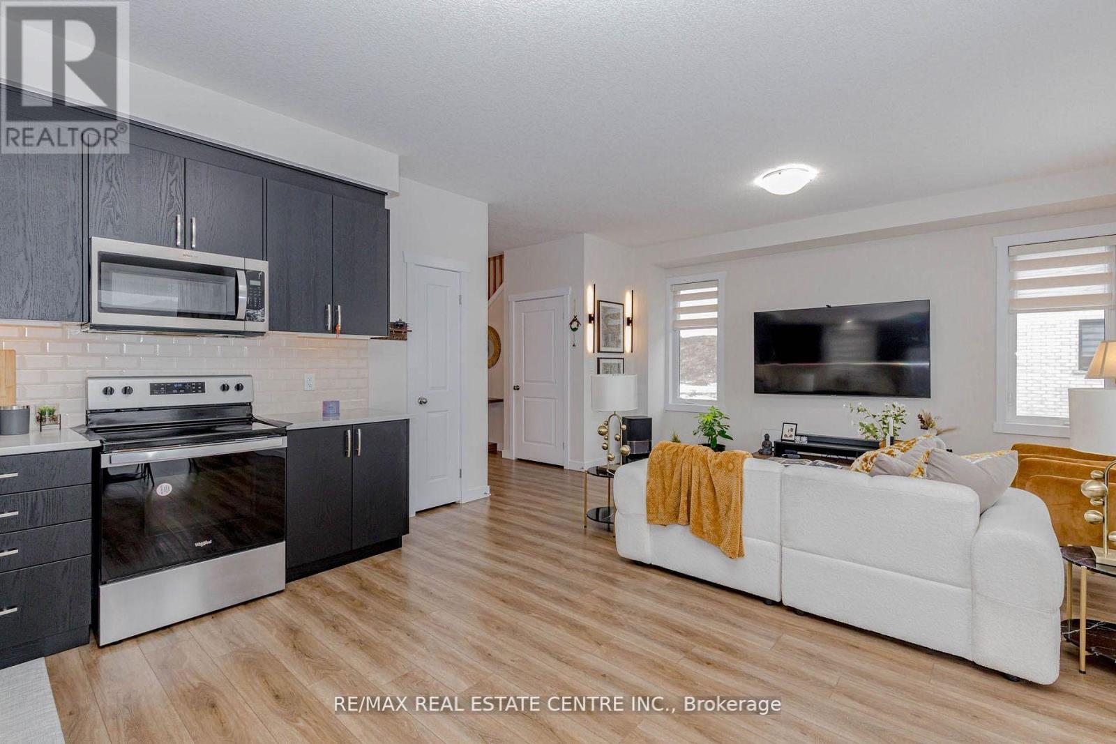 8 MOON CRESCENT, Cambridge, Ontario, N1S0C4 — Photo 20