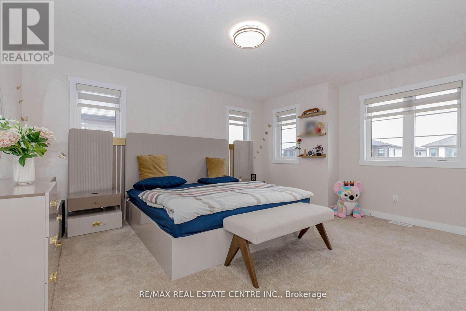 8 MOON CRESCENT, Cambridge, Ontario, N1S0C4 — Photo 25