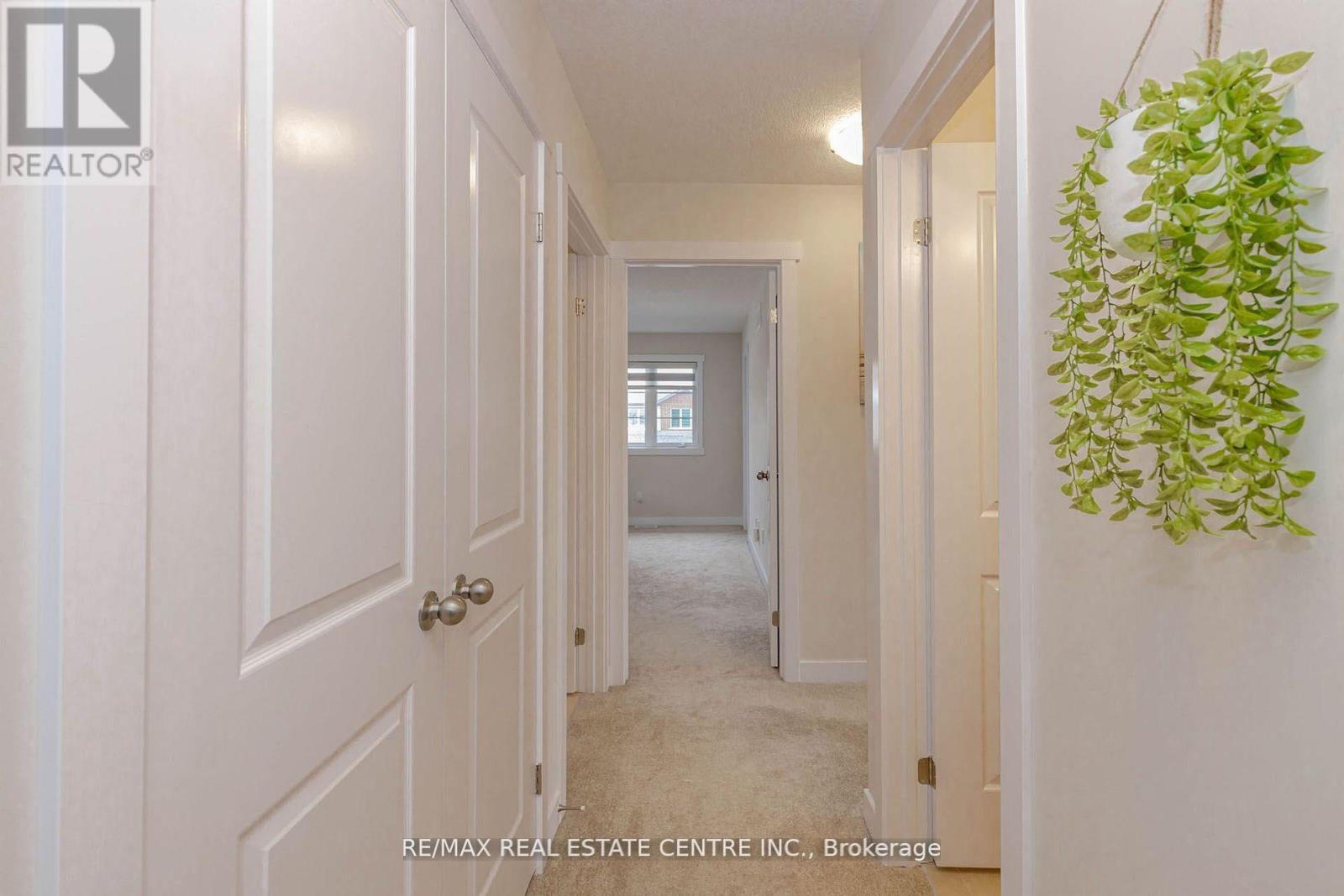 8 MOON CRESCENT, Cambridge, Ontario, N1S0C4 — Photo 26