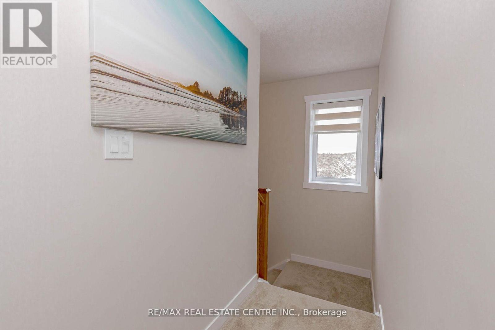 8 MOON CRESCENT, Cambridge, Ontario, N1S0C4 — Photo 27