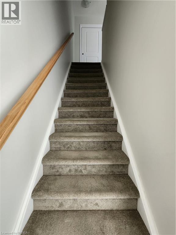 118 SEABROOK Drive, Kitchener, Ontario, N2R1Y1 — Photo 4