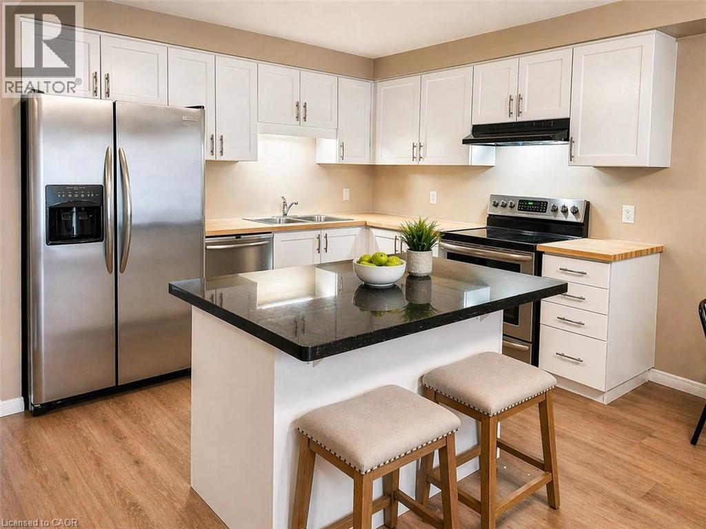 65 MEADOWRIDGE Street, Kitchener, Ontario, N2P0E2 — Photo 4