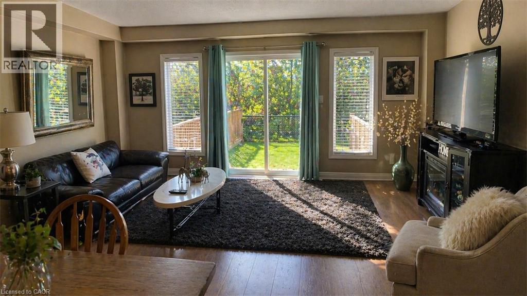 65 MEADOWRIDGE Street, Kitchener, Ontario, N2P0E2 — Photo 5