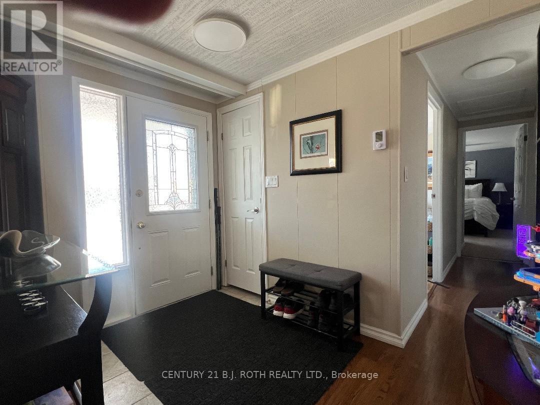 29 CORNER BROOK TRAIL, Innisfil, Ontario, L9S1P2 — Photo 4