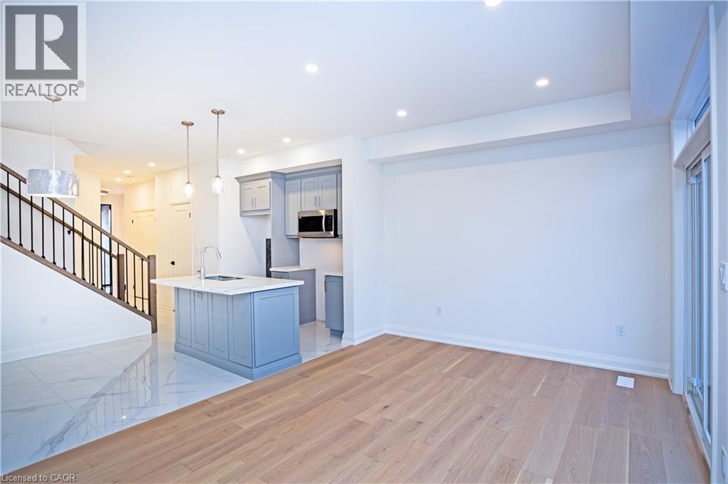 31 DANA Drive, Hamilton, Ontario, L9A3H7 — Photo 11