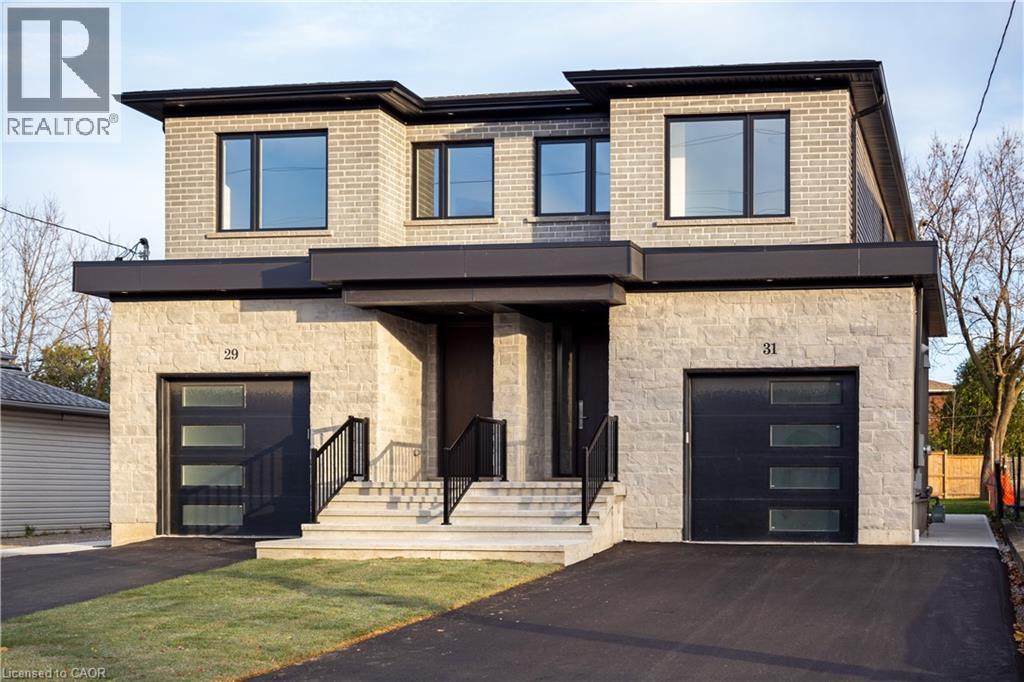 31 DANA Drive, Hamilton, Ontario, L9A3H7 — Photo 2