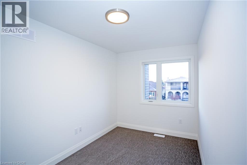 31 DANA Drive, Hamilton, Ontario, L9A3H7 — Photo 21