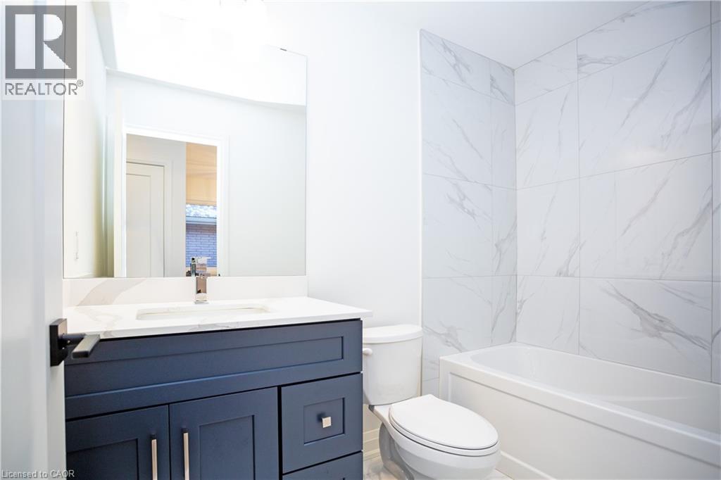 31 DANA Drive, Hamilton, Ontario, L9A3H7 — Photo 25