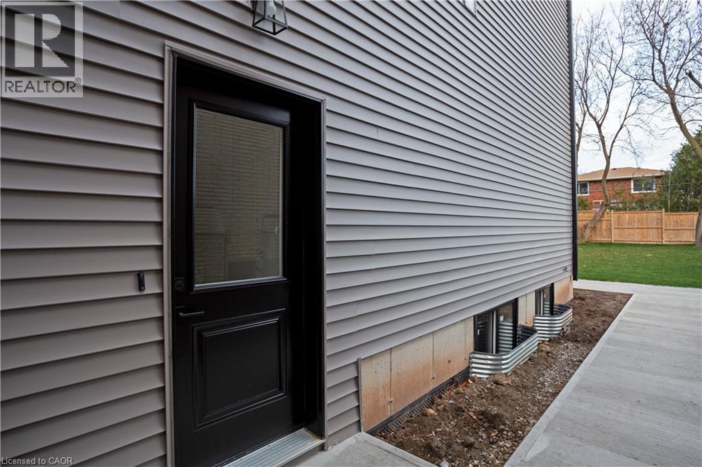 31 DANA Drive, Hamilton, Ontario, L9A3H7 — Photo 27