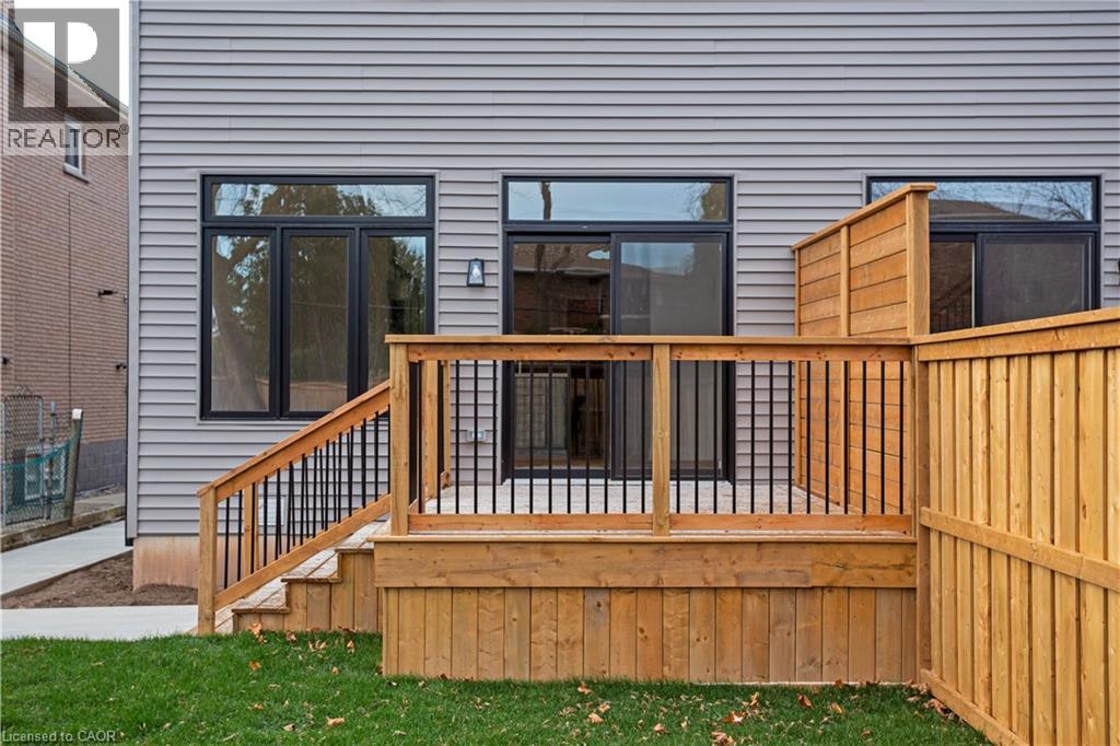 31 DANA Drive, Hamilton, Ontario, L9A3H7 — Photo 29