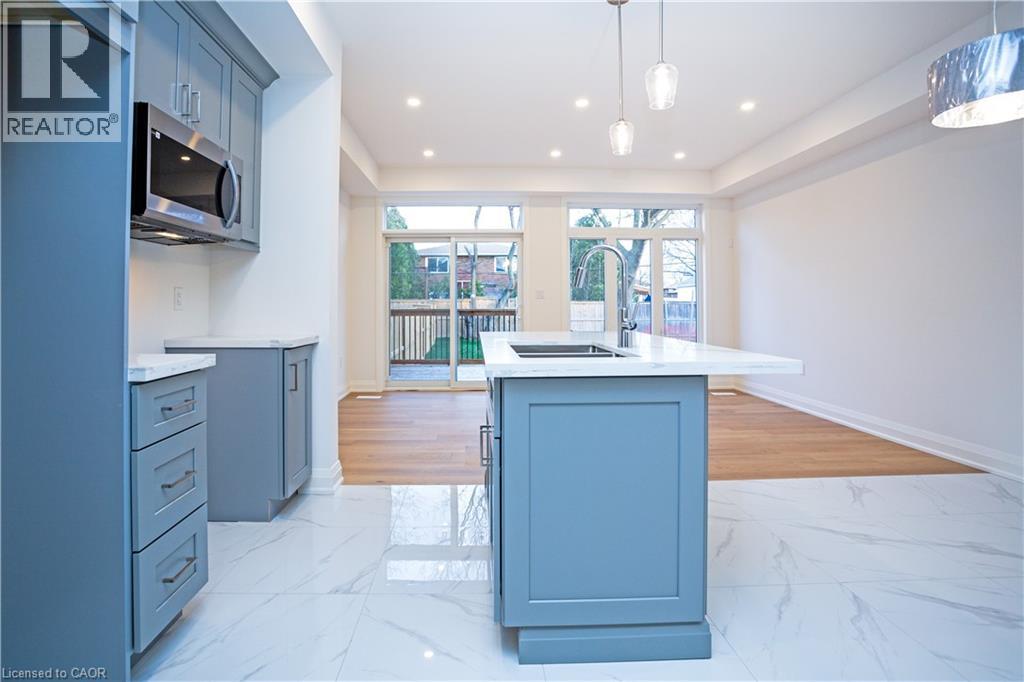 31 DANA Drive, Hamilton, Ontario, L9A3H7 — Photo 7