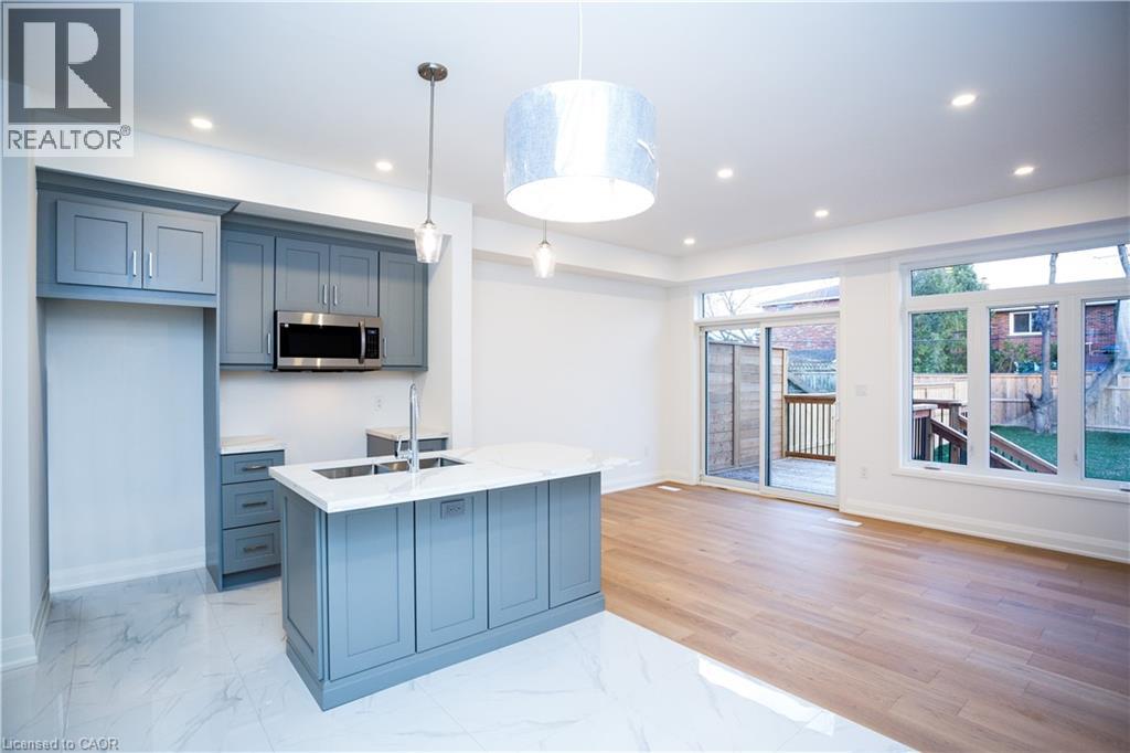 31 DANA Drive, Hamilton, Ontario, L9A3H7 — Photo 9