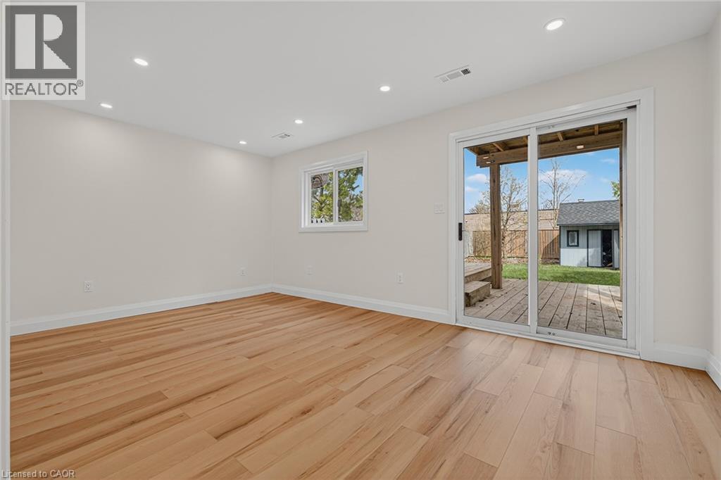 101 ANASTASIA Crescent, Brantford, Ontario, N3P2A8 — Photo 15