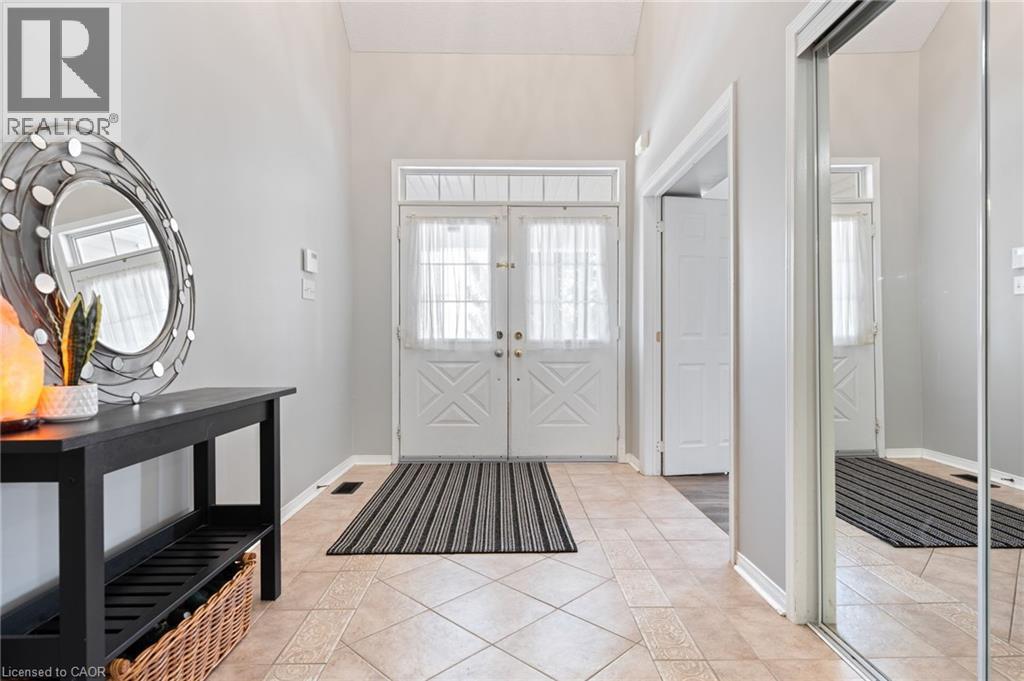 51 HUNTER Way, Brantford, Ontario, N3T6S3 — Photo 10