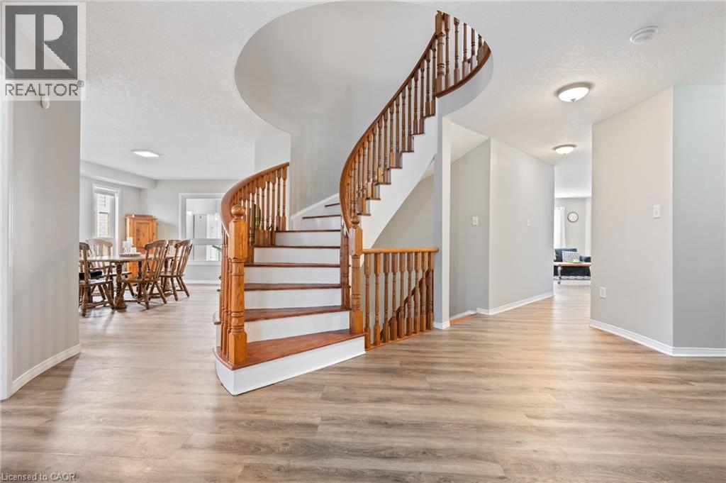51 HUNTER Way, Brantford, Ontario, N3T6S3 — Photo 11
